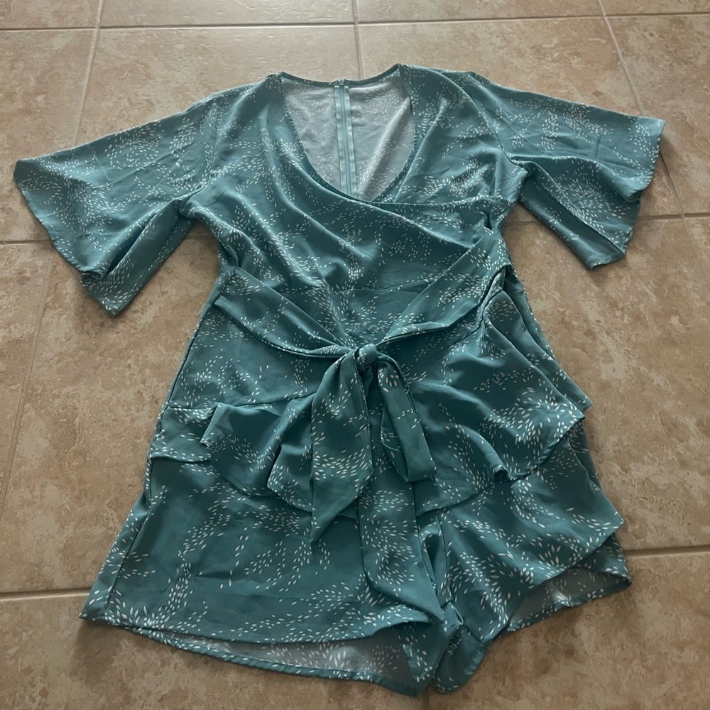 Women’s Teal Wrap Tie Front Romper Size XL – Short Sleeve, Lightweight